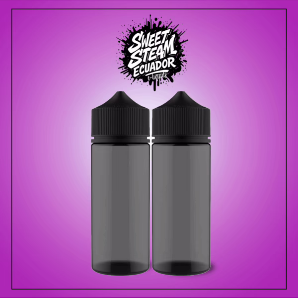 Imagen promocional de cuatro eliquids de 120 ml de Sweet Steam Ecuador, con sabores frutales y diseño vibrante