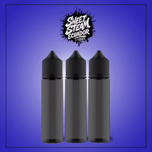 Imagen promocional de tres eliquids de 60 ml de Sweet Steam Ecuador, con sabores frutales y diseño vibrante